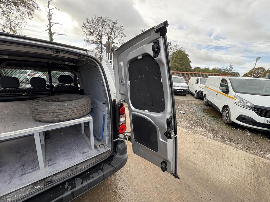 2014 Citroen Berlingo – Model: Berlingo 625 Enterprise HDI – V555RAT/DA64OLC