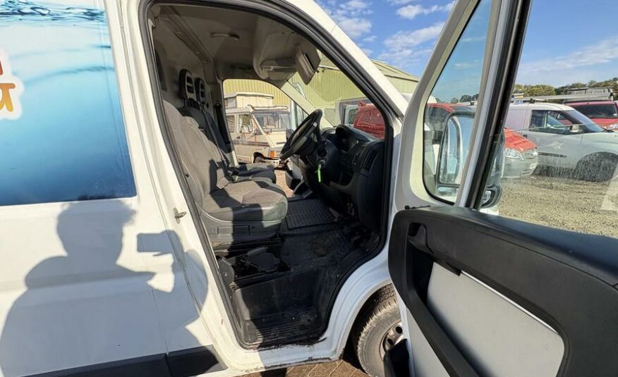 2013 Peugeot Boxer Boxer 333 L1H1 HDi – CK63FUY