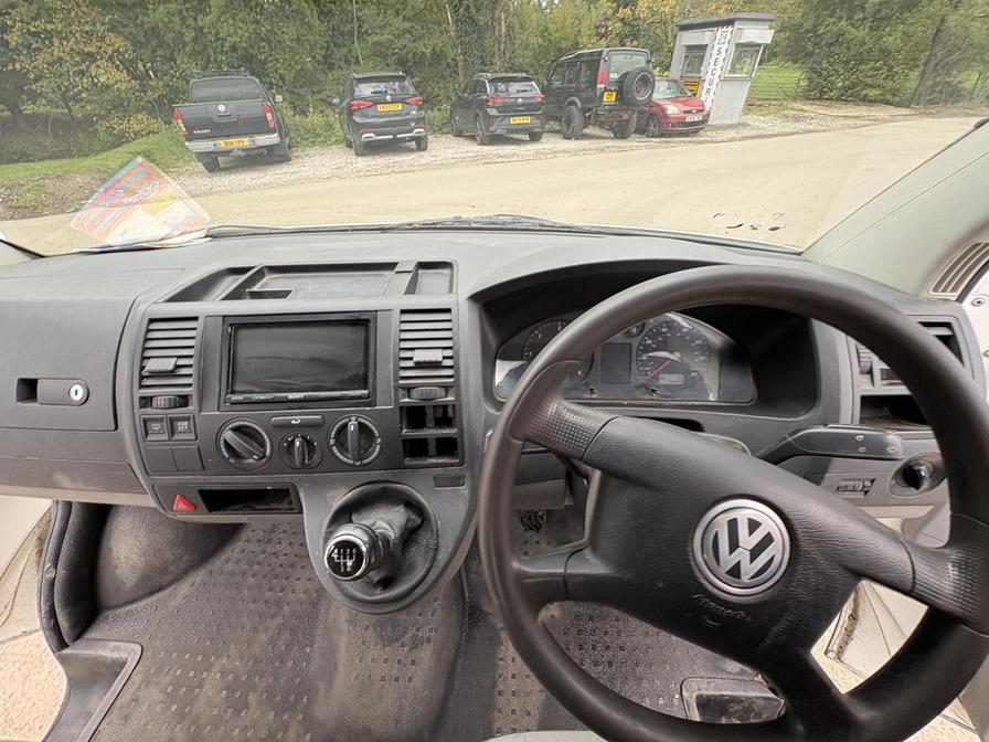 2007 Volkswagen Transporter – Model: Transporter T28 102 TDI SWB – BK07KFT