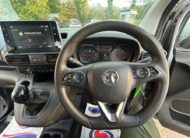 2019 Vauxhall Combo – Model: Combo 2000 Sportive S/S – YV19FCE