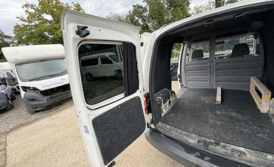 2017 Volkswagen Caddy Caddy C20 Startline TDI – GD67DJO/Y26DLP