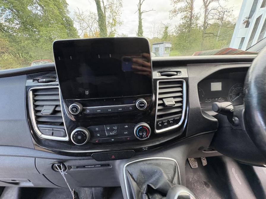 2019 Ford Transit Custom – Model: Transit Custom 300 Limited EcoBlue – EO69OOB