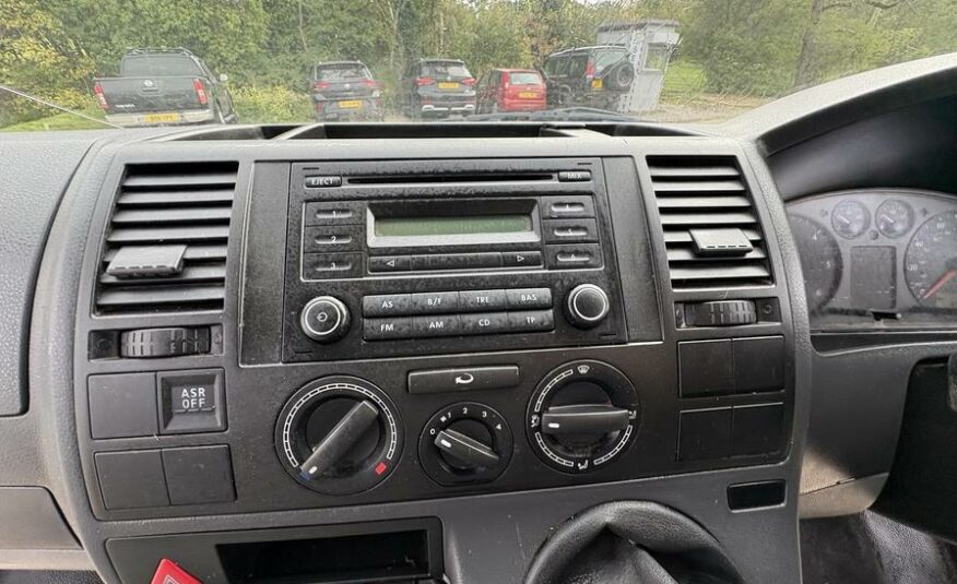2007 Volkswagen Transporter Transporter T30 130 TDI LWB – CX57VXB