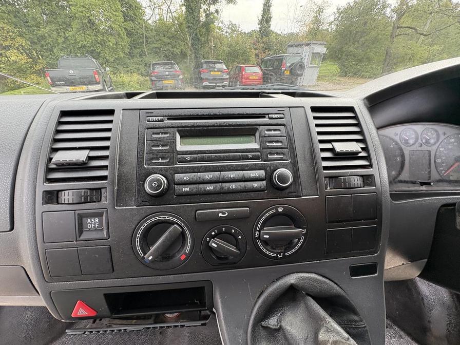 2007 Volkswagen Transporter Transporter T30 130 TDI LWB – CX57VXB