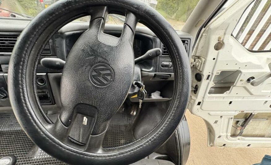 1997 Volkswagen Transporter – Model: 1000 TD SWB – R507UAN