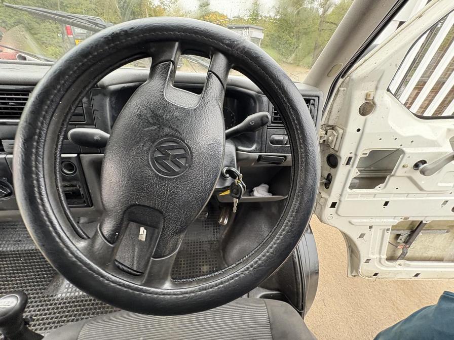 1997 Volkswagen Transporter – Model: 1000 TD SWB – R507UAN