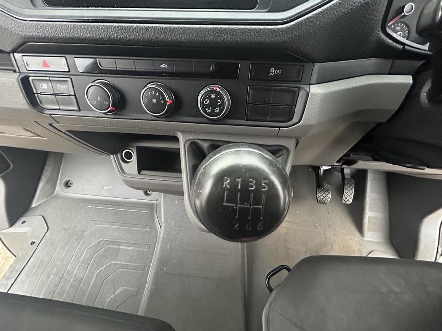 2022 Volkswagen Crafter – Model: Crafter CR35 Startline TDI – EK22ZDS