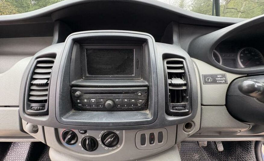 2010 Renault Trafic – Model: Trafic SL27 DCI 115 – SG60XLR