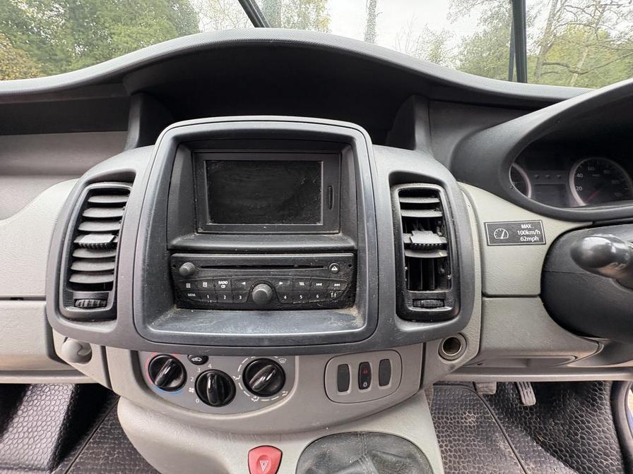 2010 Renault Trafic – Model: Trafic SL27 DCI 115 – SG60XLR