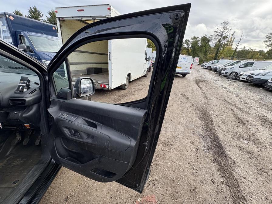 2019 Citroen Berlingo – Model: Berlingo 950 Enterprise Blue HDi S/S – FG69UAD