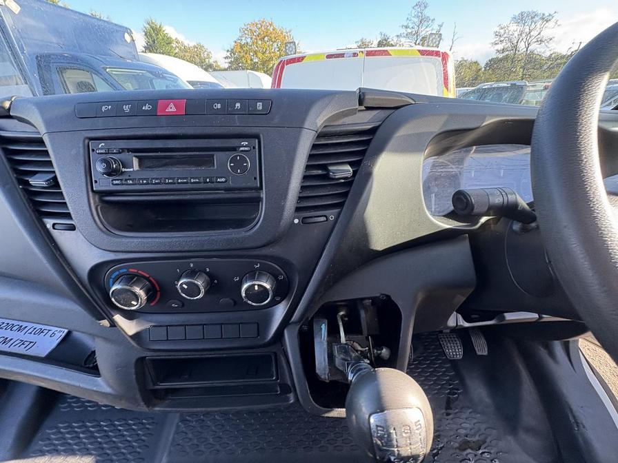 2018 Iveco Daily – Model: Daily 35S14 Semi-Auto – RJ18EZD