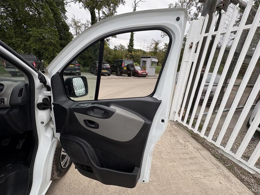 2017 Renault Trafic – Model: Trafic SL27 Business+ Energy dCi – YE17ZKX