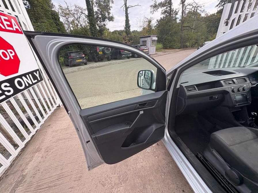 2017 Volkswagen Caddy MaxI Caddy Maxi C20 Highline TDI – BL17HBU
