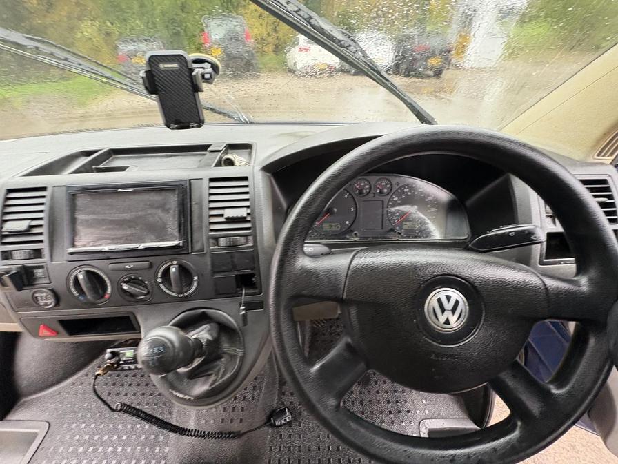 2007 Volkswagen Transporter – Model: Transporter T32 102 TDI LWB – WD07JVO