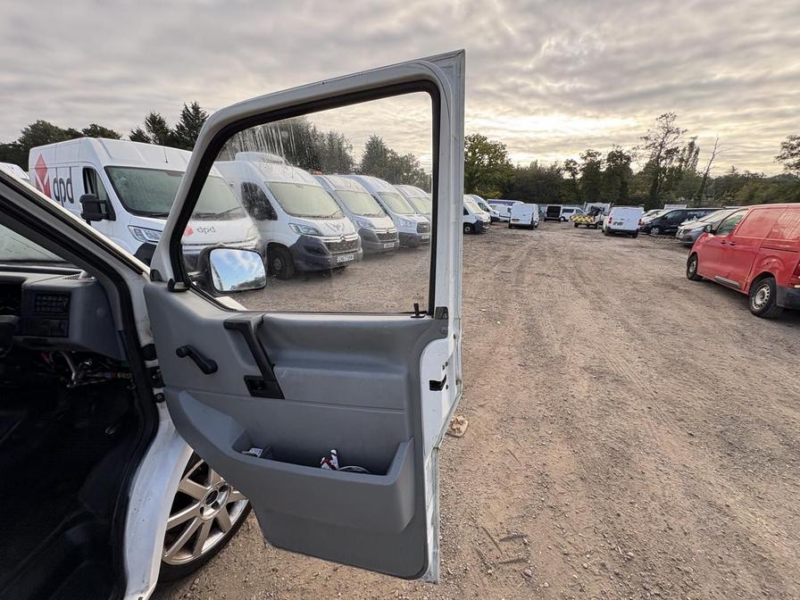 1995 Volkswagen Caravelle Transporter Caravelle – N982LUF