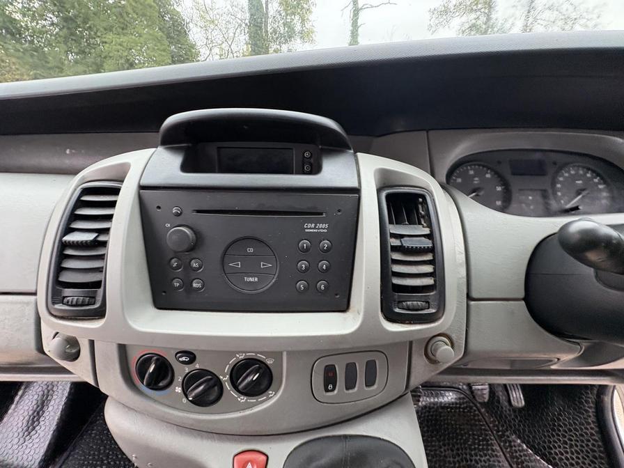 2006 Vauxhall Vivaro – Model: Vivaro Lowfloor CDTi 100 – DA06OBC