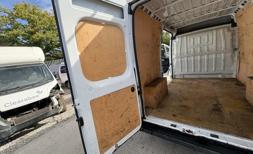 2022 Peugeot Boxer Boxer 335 Professional L2H2 Blue HDi – NL22BLX