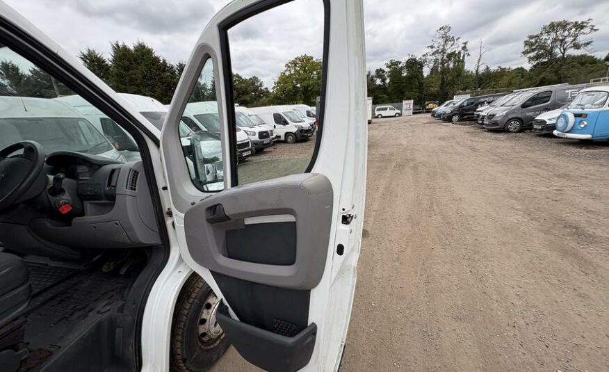 2009 Peugeot Boxer Boxer 330 SWB – KS09VHF