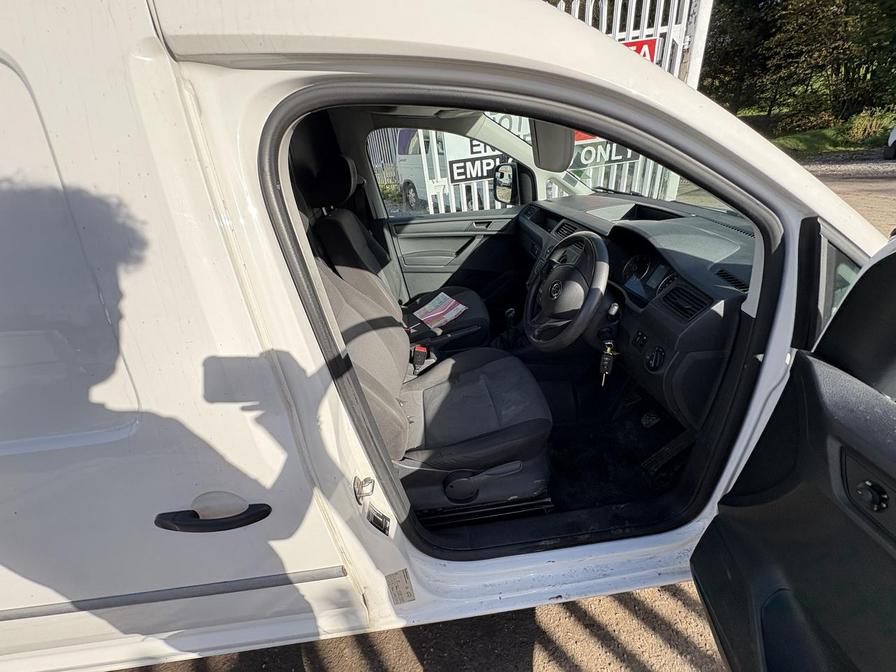 2017 Volkswagen Caddy MaxI – Model: Caddy Maxi C20 Startline TDI – GJ17OAX