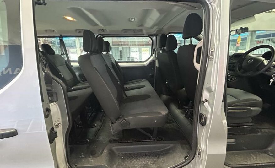 2017 Vauxhall Vivaro Combi Vivaro 2900 Combi CDTi Bi-T S/S – DY17YVN