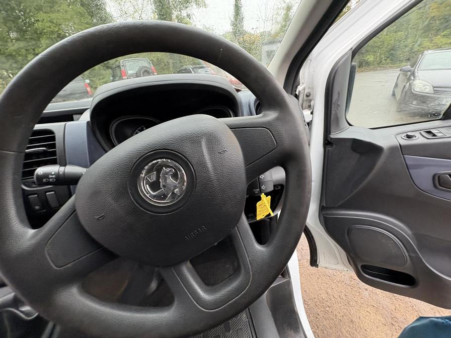 2016 Vauxhall Vivaro – Model: Vivaro 2900 Bi-T CDTi ecoFLEX S/S – FL16GHD