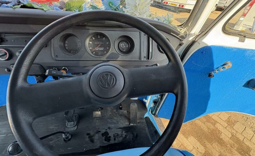 2002 Volkswagen Transporter  – WU51FFO
