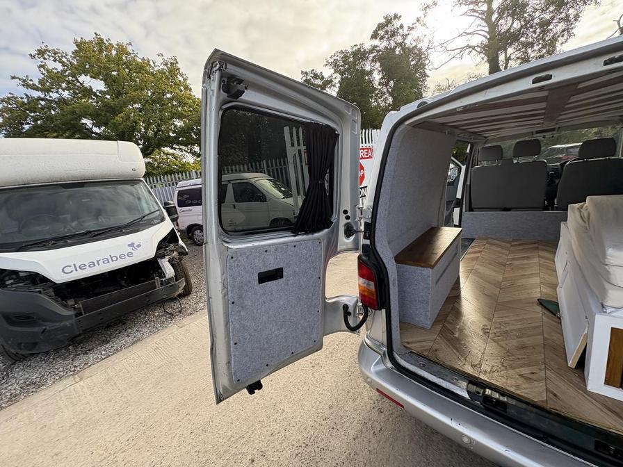 2007 Volkswagen Transporter Transporter T30 102 TDI LWB – GR56JKV
