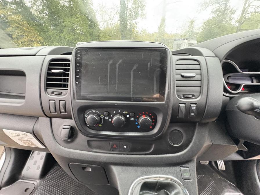 2018 Vauxhall Vivaro – Model: Vivaro 2900 Sportive CDTi – YR68OEP