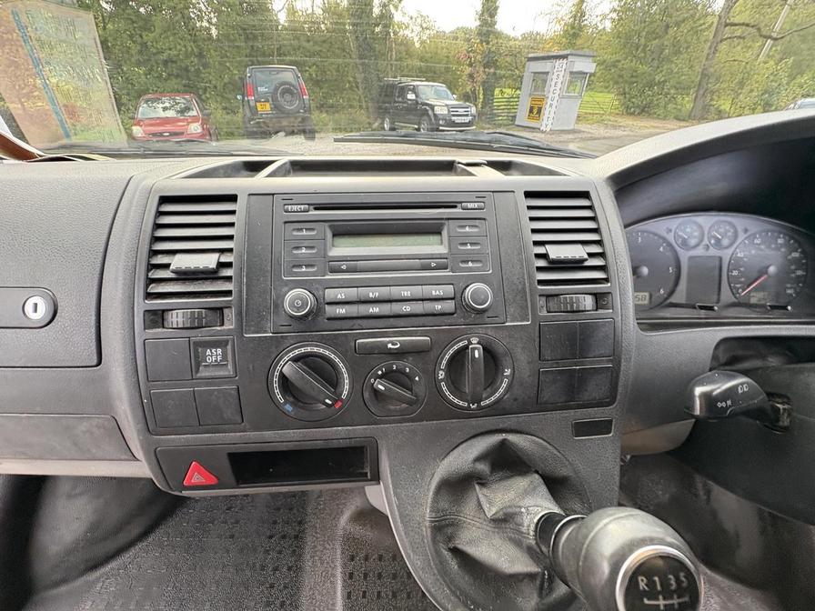 2009 Volkswagen Transporter Transporter T30 130 TDI LWB – CP09GXF