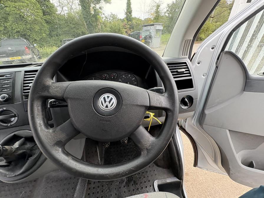 2007 Volkswagen Transporter Transporter T30 130 TDI LWB – CX57VXB