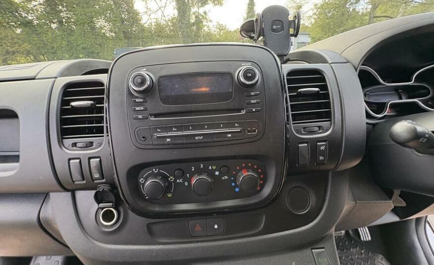 2018 Vauxhall Vivaro Vivaro  2900 Sportive CDTi – DN68YTX