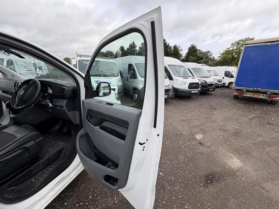 2017 Citroen Dispatch Dispatch 1200 Enterprise Blue HDi – WU67ETF