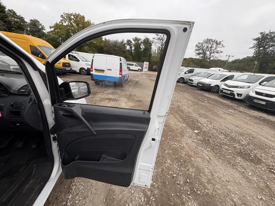 2013 Mercedes-Benz Vito – Model: Vito 113 CDi – DE63VEP