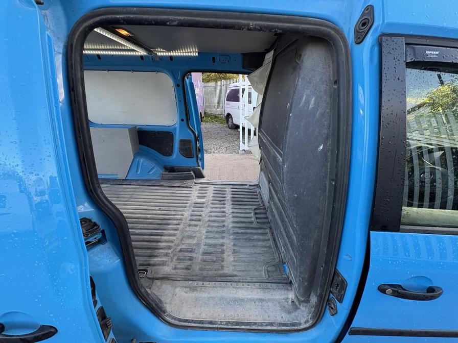 2011 Volkswagen Caddy MaxI Caddy Maxi C20 TDI – FG61DDZ