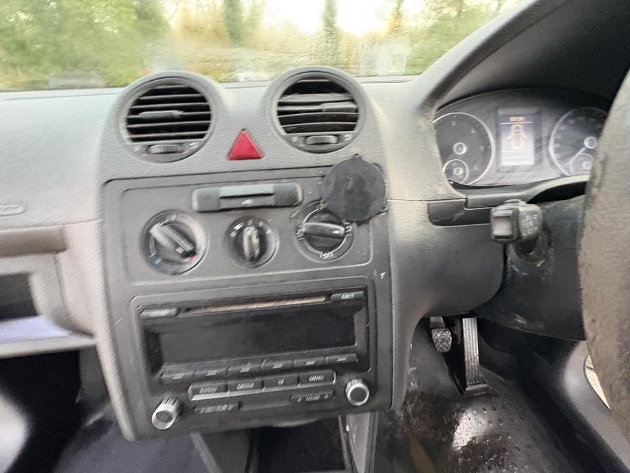 2013 Volkswagen Caddy MaxI – Model: Caddy Maxi C20 Trendline TDI BlueMotion Technology – AY63EHX