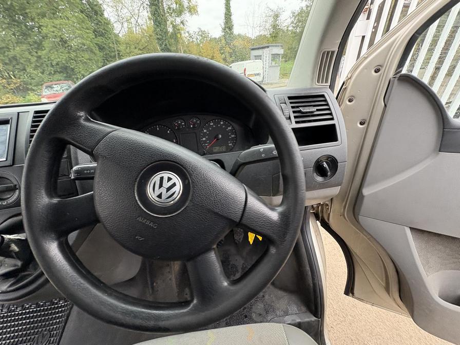 2008 Volkswagen Transporter – Model: Transporter T32 130 TDI LWB – GD08BUU