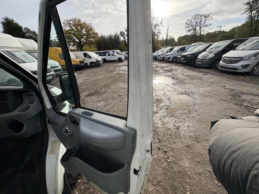 2014 Ford Transit – Model: Transit 100 T350 RWD – NJ14JUU