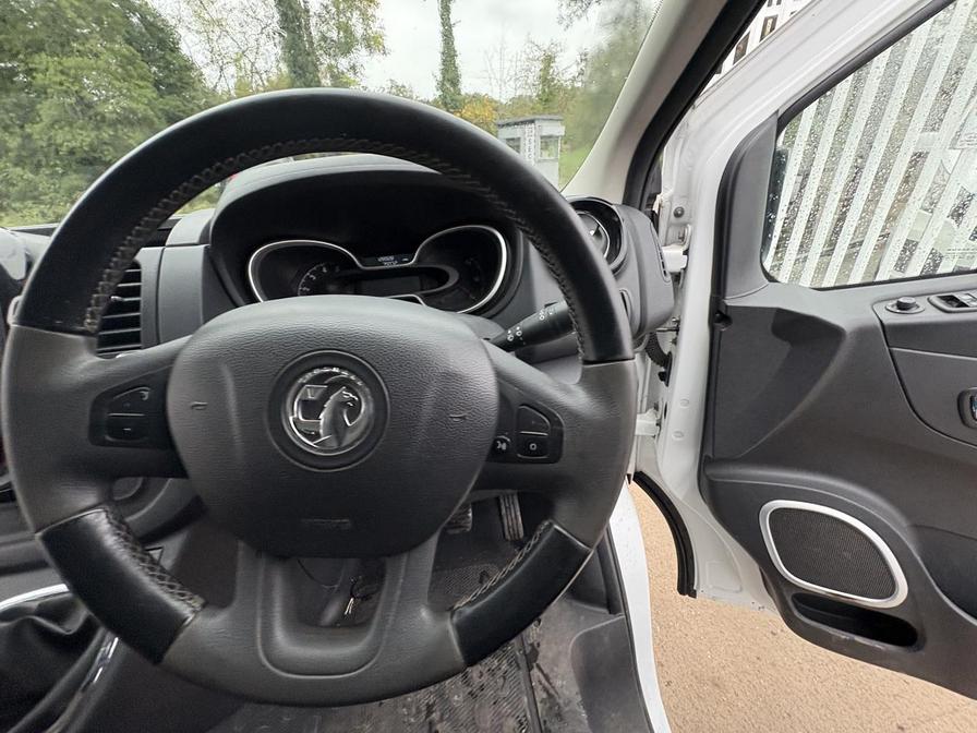 2018 Vauxhall Vivaro – Model: Vivaro 2900 Sportive CDTi – DN68EZS