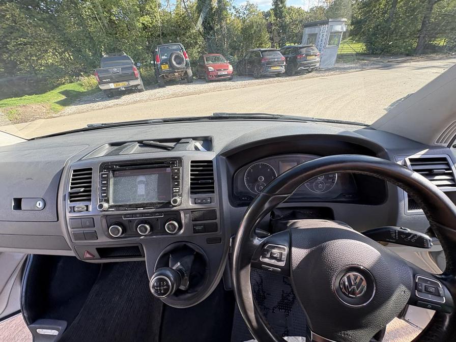 2013 Volkswagen Transporter Transporter T30 SE 102 TDI LWB – RJ63GZD