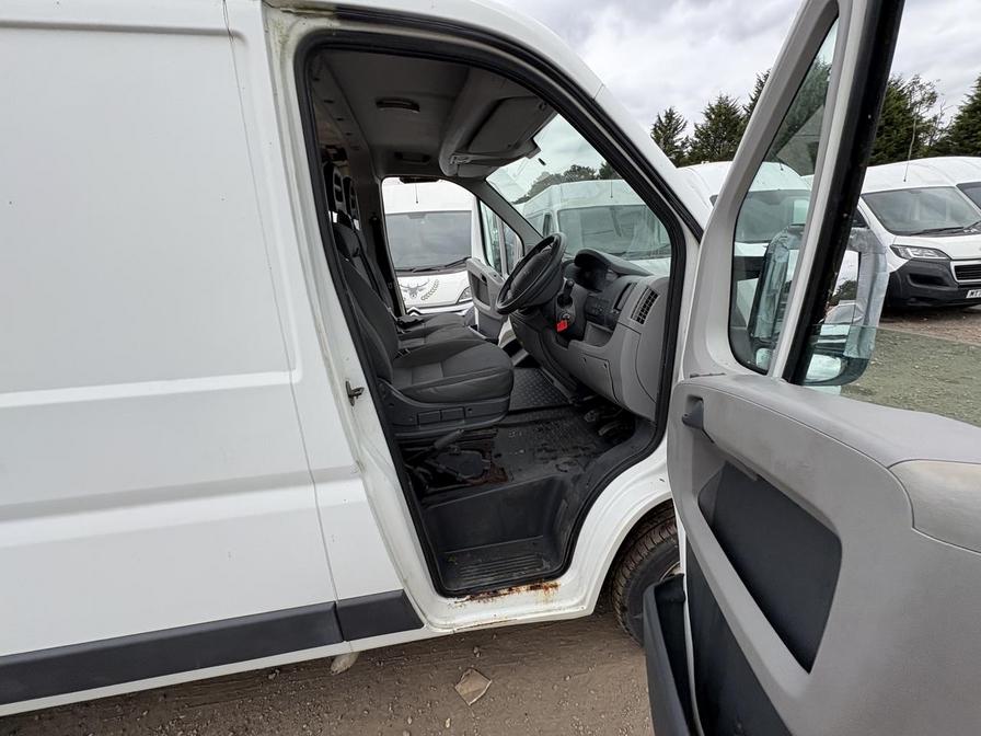 2009 Peugeot Boxer Boxer 330 SWB – KS09VHF