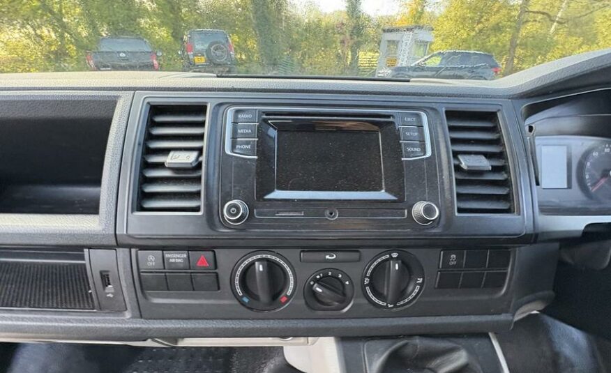 2017 Volkswagen Transporter Transporter T32 Startline TDI BlueMotion Technology 4Motion – FE17EEO