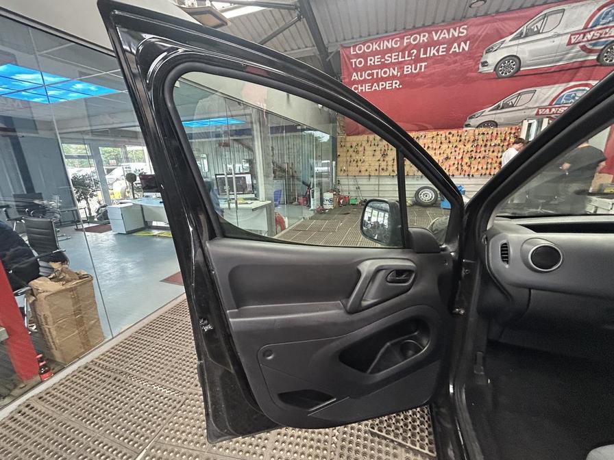 2016 Peugeot Partner – Model: Partner S L1 Blue HDi – NV16XHD