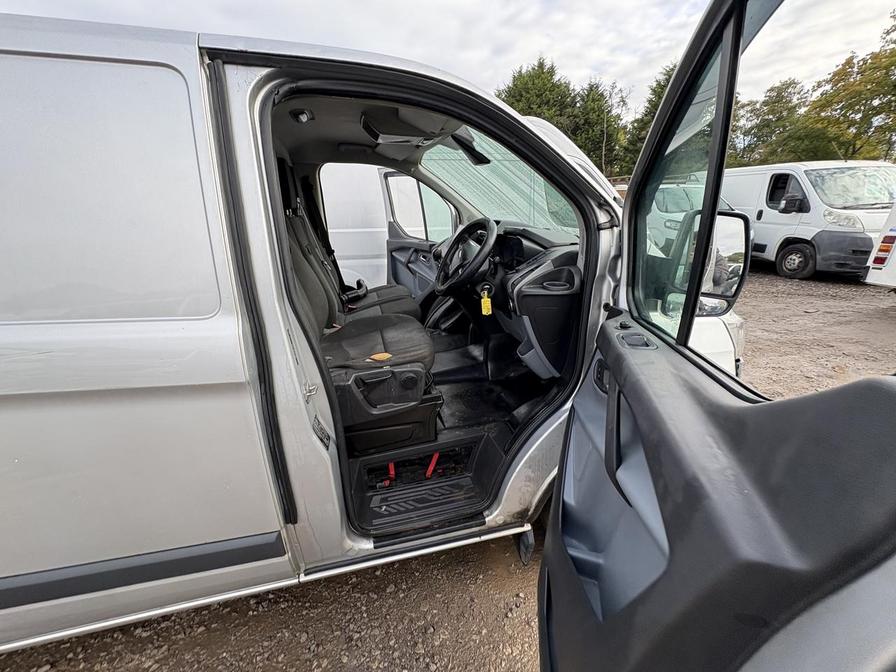 2015 Ford Transit Custom – Model: Transit Custom 290 Trend E-Tech – RK15YWJ