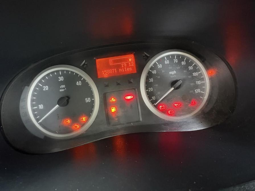 2013 Vauxhall Vivaro – Model: Vivaro 2700 CDTi 113 SWB – KY13BZR