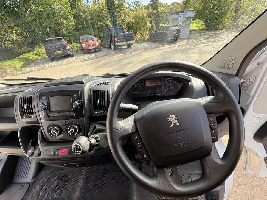 2022 Peugeot Boxer Boxer 335 Professional L2H2 Blue HDi – NL22BLX