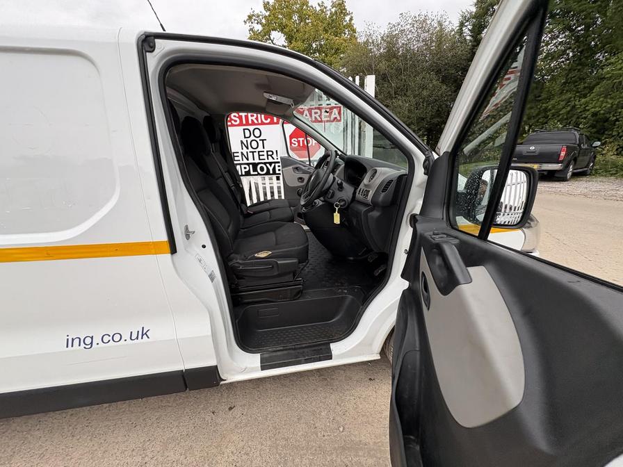 2017 Renault Trafic – Model: Trafic SL27 Business+ Energy dCi – YE17ZKX