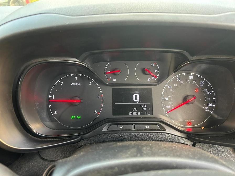 2019 Vauxhall Combo – Model: Combo 2000 Sportive S/S – YV19FCE