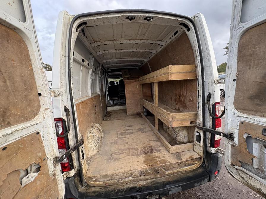 2015 Vauxhall Movano – Model: Movano F3500 L3H2 CDTI – DY65CFM