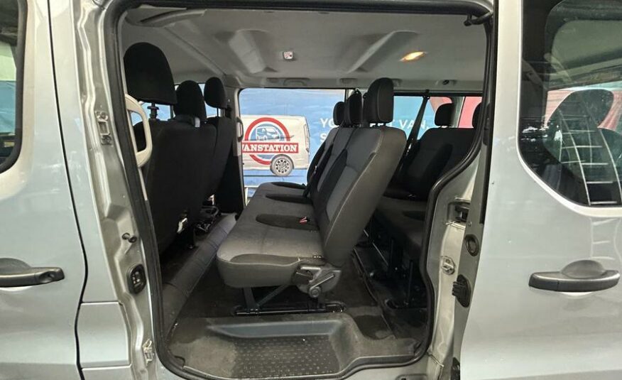 2017 Vauxhall Vivaro Combi Vivaro 2900 Combi CDTi Bi-T S/S – DY17YVN