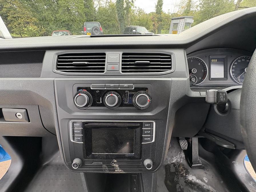 2015 Volkswagen Caddy MaxI Caddy Maxi C20 Startline TDI – PJ65VHB